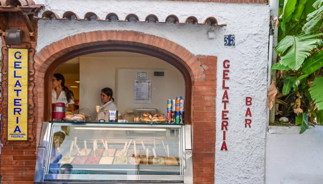 The DC Darlings Capri Guide